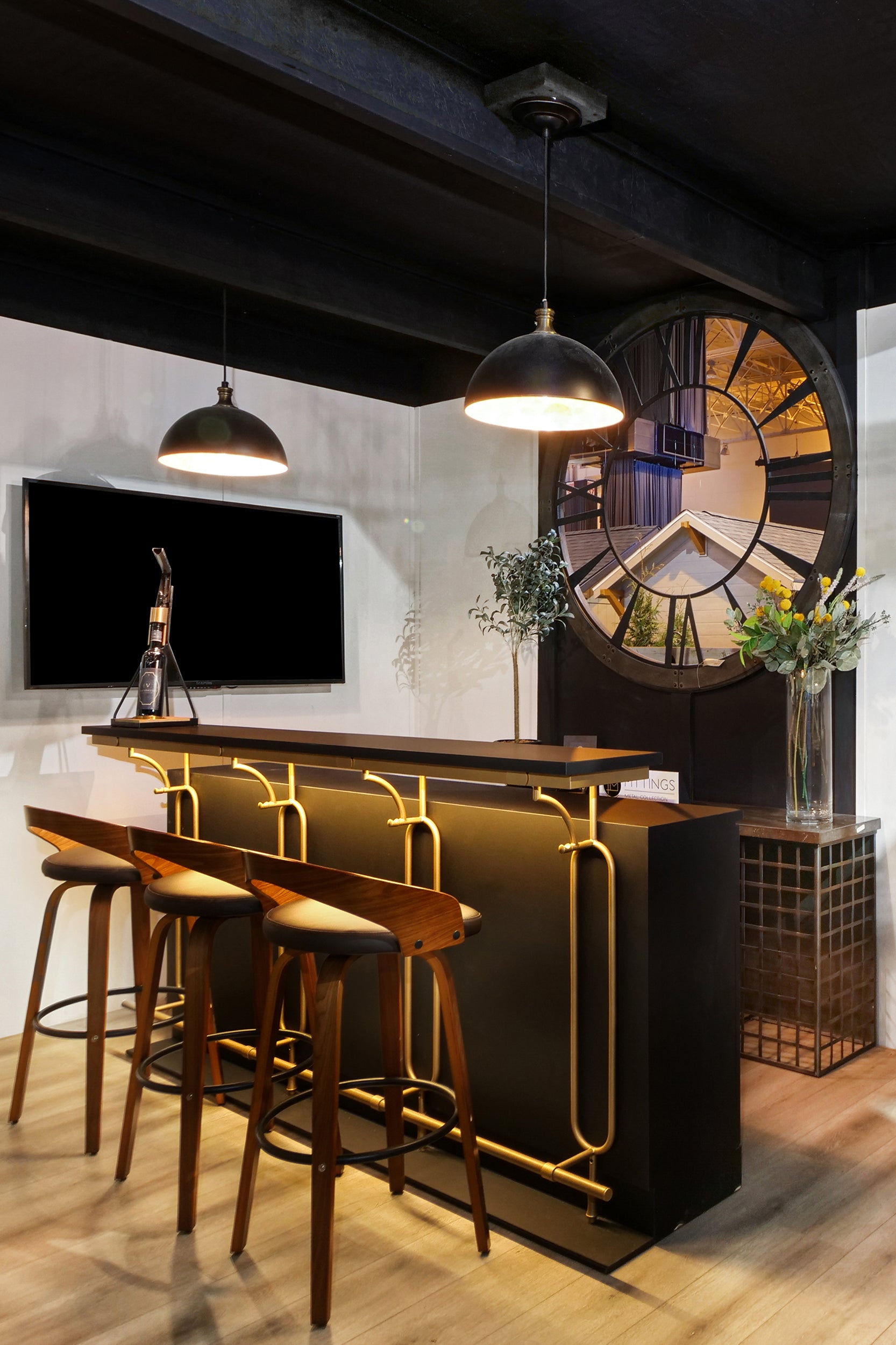 Bar Support System with Foot Rail
