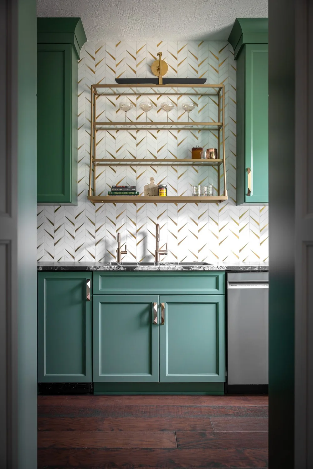 Wall Shelf - 4 Tier