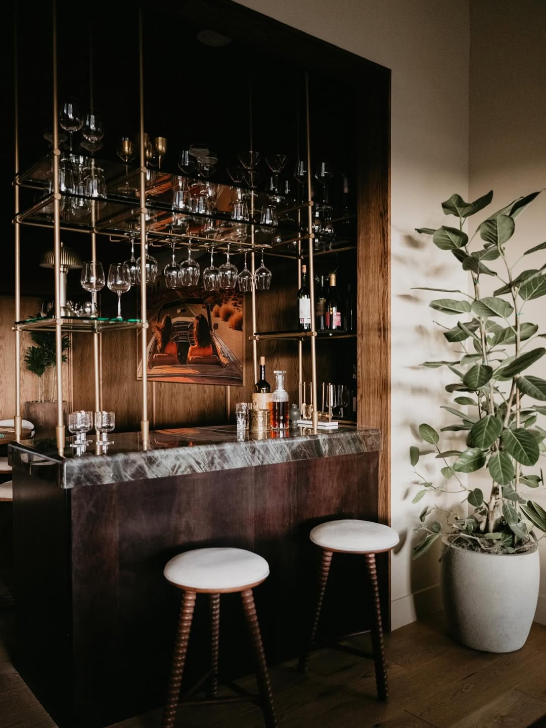 Bistro Floor to Ceiling Shelf - Smokey & Sexy Edition